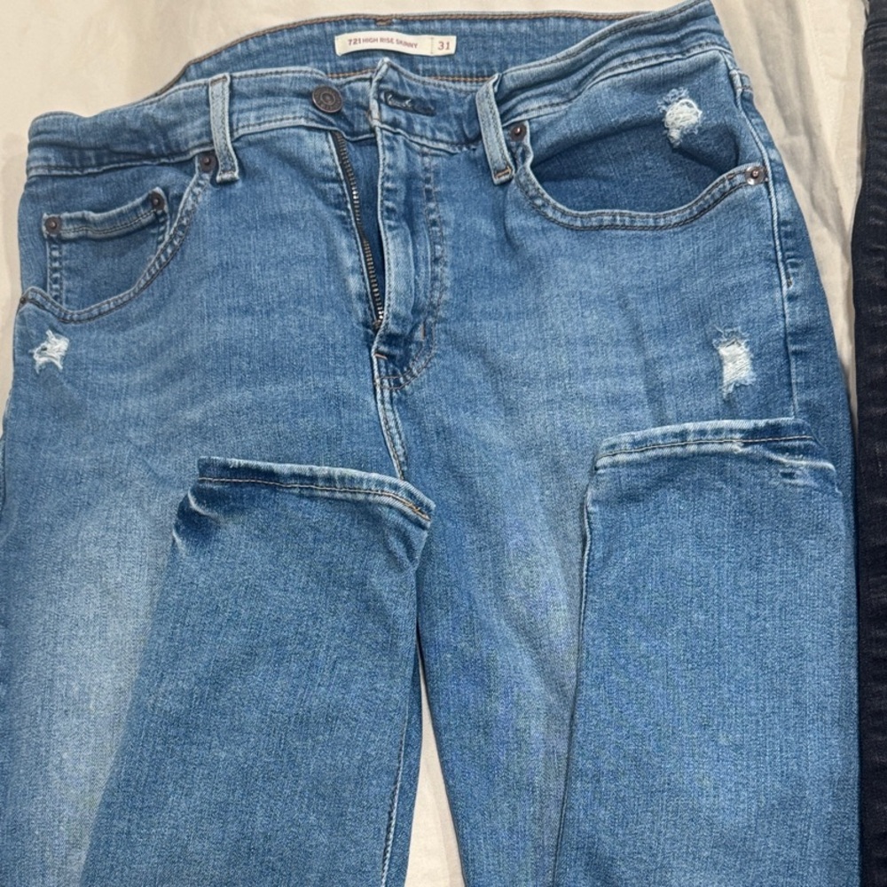 Levi's Women's Light Blue Skinny Ankle Jeans